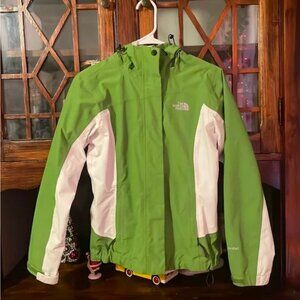 The North Face Women's Cedar Falls Triclimate Waterproof Breathable Jacket XS